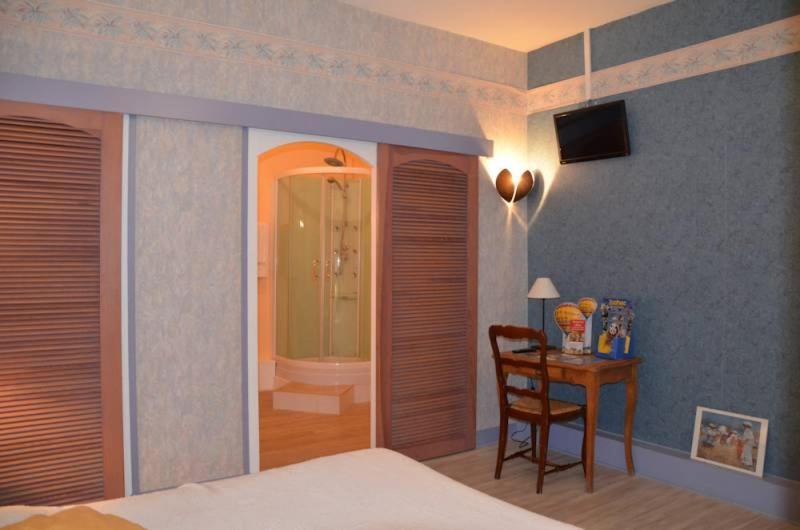 Le Lion D'Or Hotel แซลส์-ซูร์-แชร์ ห้อง รูปภาพ
